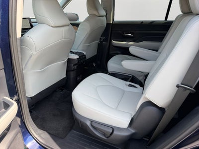 2024 Toyota Grand Highlander Platinum