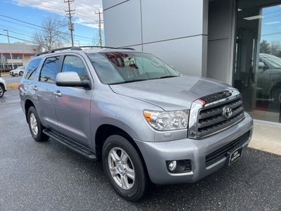 2016 Toyota Sequoia SR5 5.7L