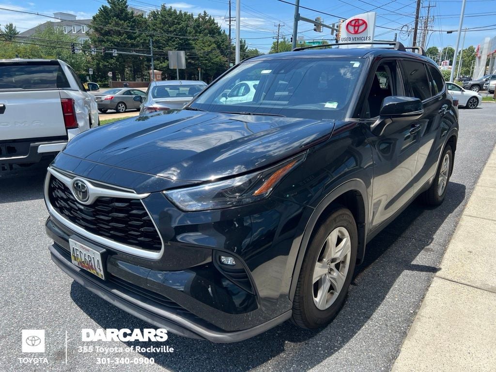 2022 Toyota Highlander LE