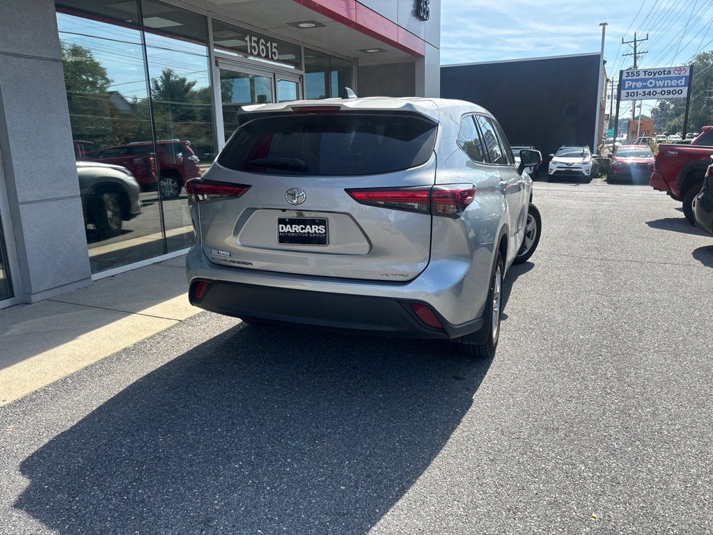 2022 Toyota Highlander LE