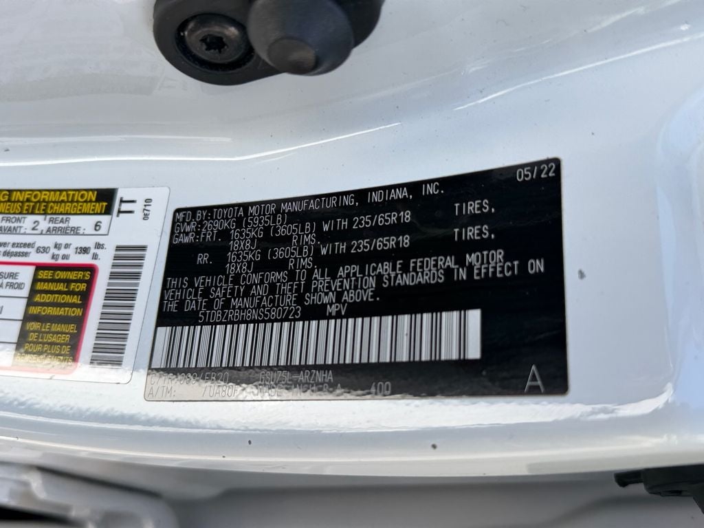 2022 Toyota Highlander LE