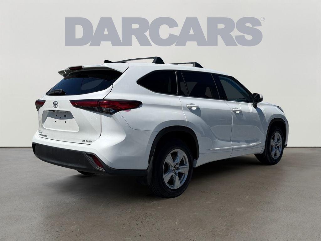 2022 Toyota Highlander LE