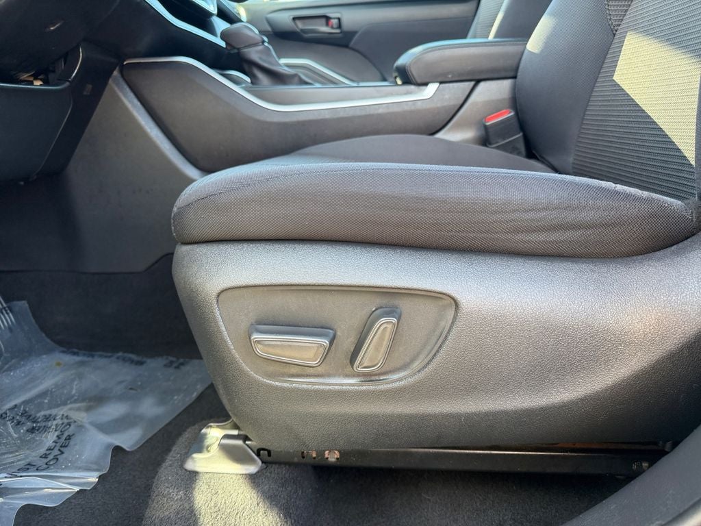 2020 Toyota Highlander L