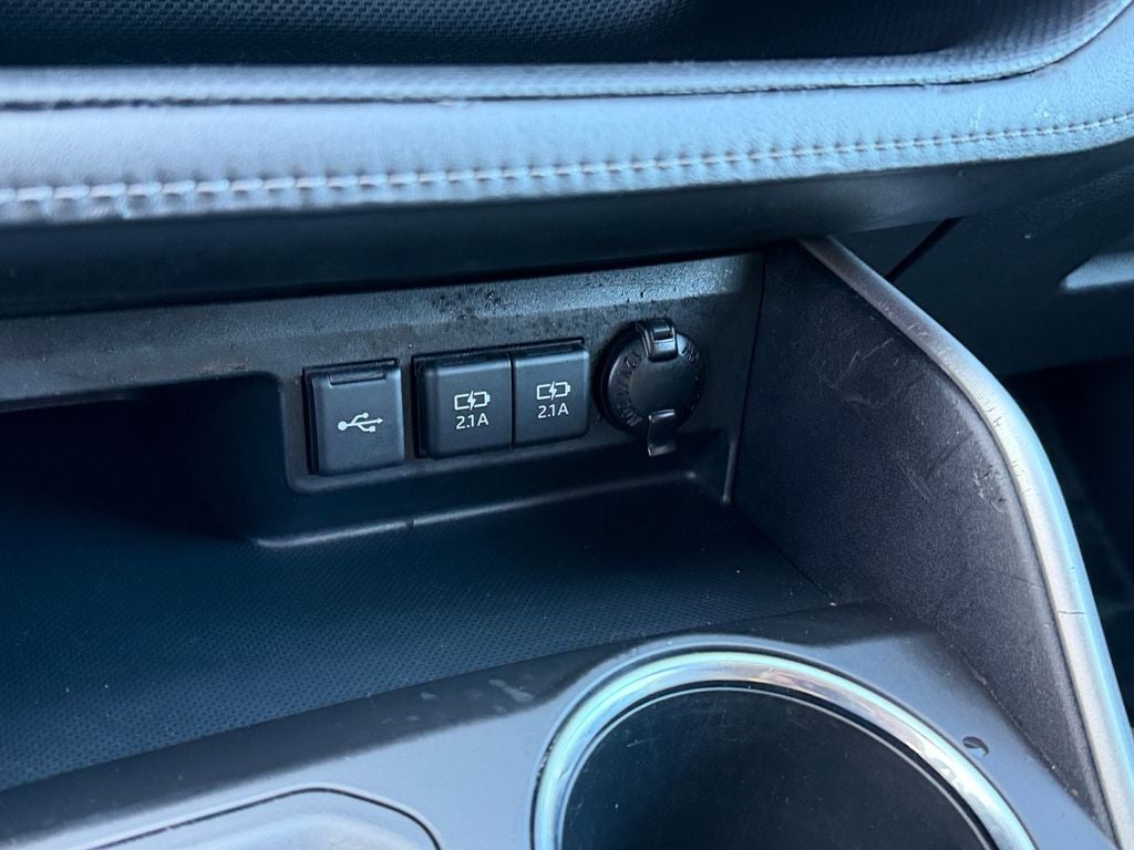 2020 Toyota Highlander L