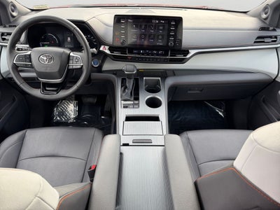 2023 Toyota Sienna XSE 7 Passenger