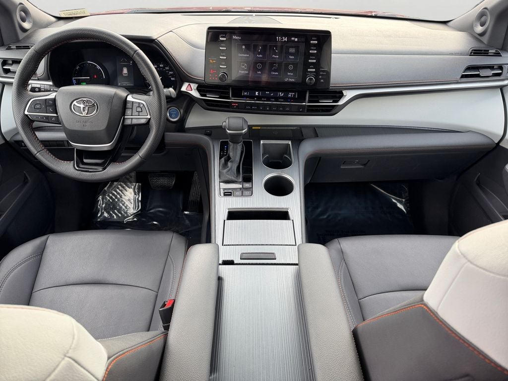 2023 Toyota Sienna XSE 7 Passenger