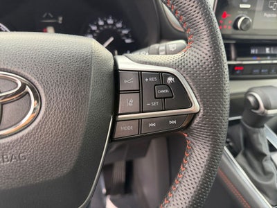 2023 Toyota Sienna XSE 7 Passenger