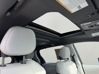 2023 Toyota Sienna XSE 7 Passenger