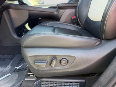 2025 Toyota Sienna Platinum 7 Passenger