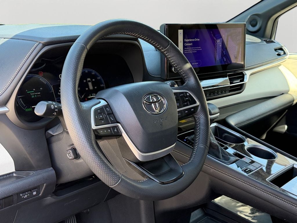 2025 Toyota Sienna Platinum 7 Passenger