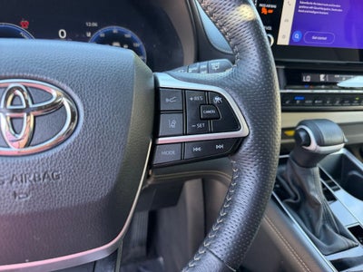 2025 Toyota Sienna Platinum 7 Passenger