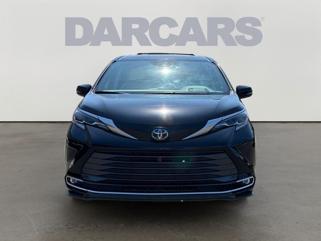 2025 Toyota Sienna Platinum 7 Passenger