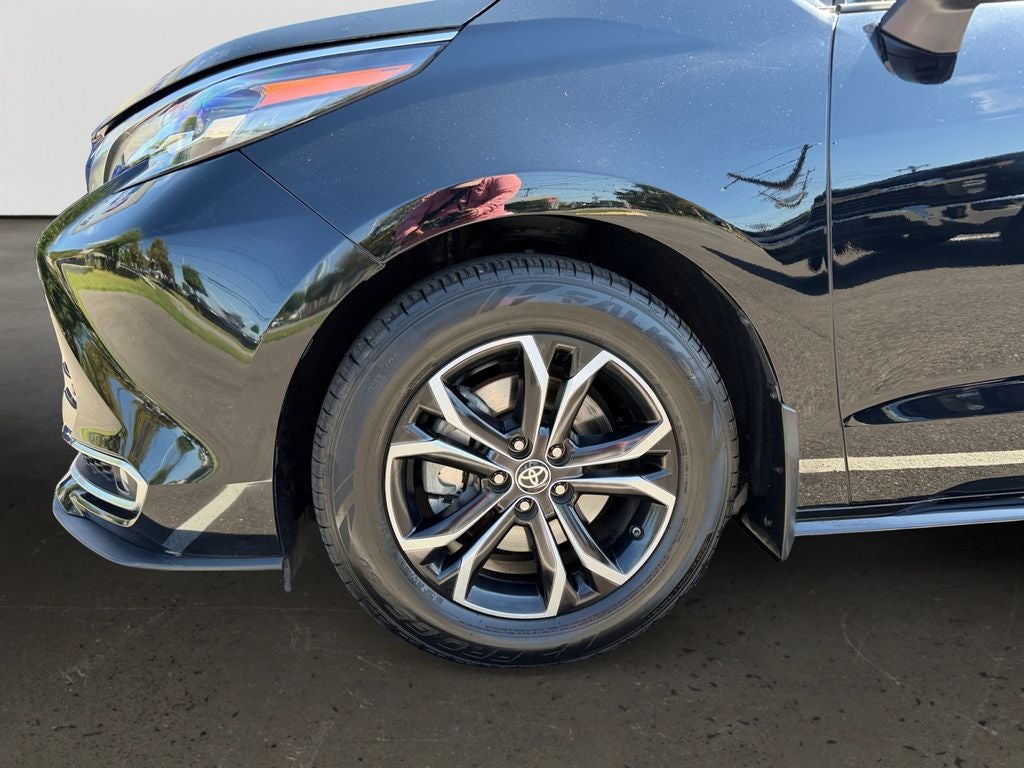 2025 Toyota Sienna Platinum 7 Passenger