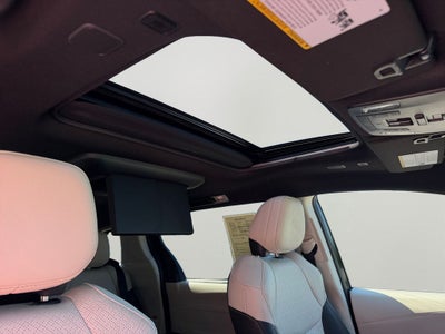 2025 Toyota Sienna Platinum 7 Passenger