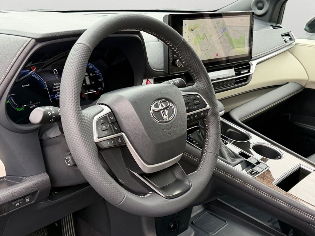 2025 Toyota Sienna Platinum 7 Passenger