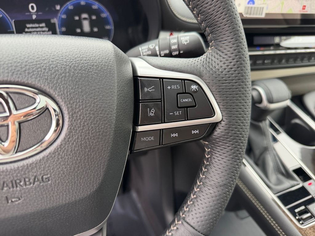 2025 Toyota Sienna Platinum 7 Passenger