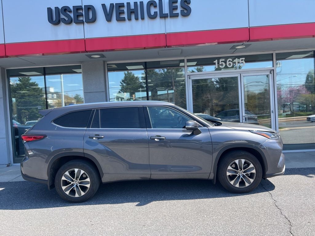 2021 Toyota Highlander XLE