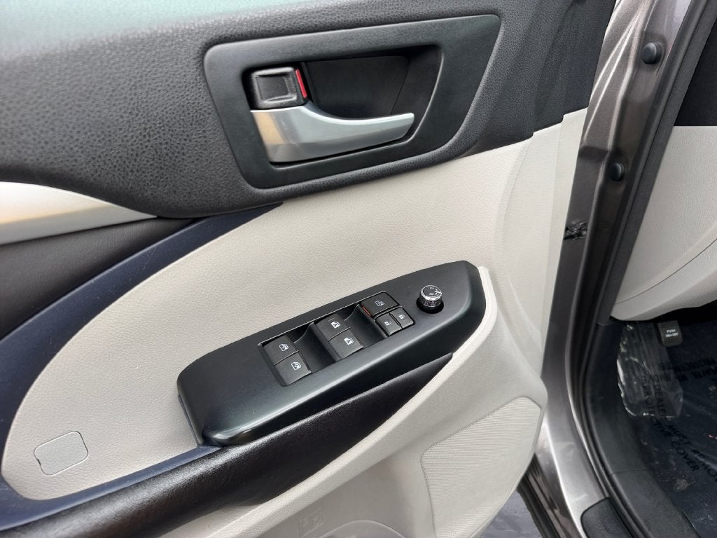 2016 Toyota Highlander XLE V6