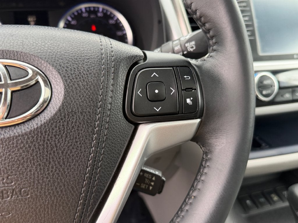 2016 Toyota Highlander XLE V6