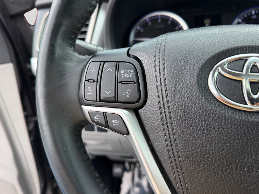2016 Toyota Highlander XLE V6