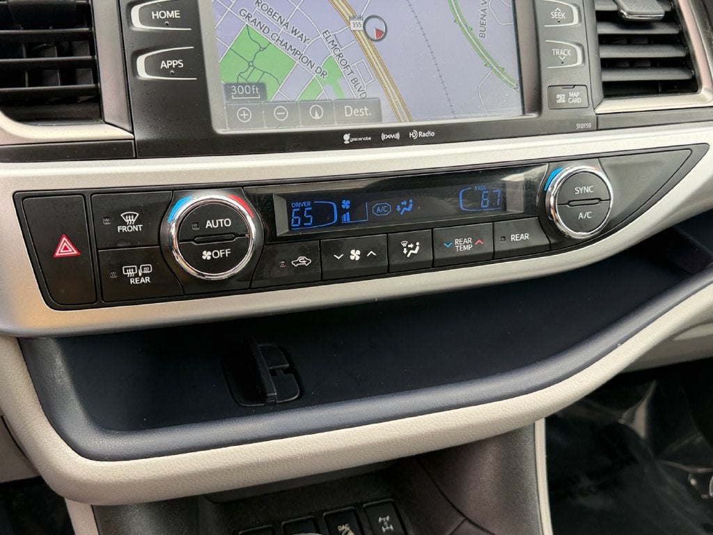 2016 Toyota Highlander XLE V6