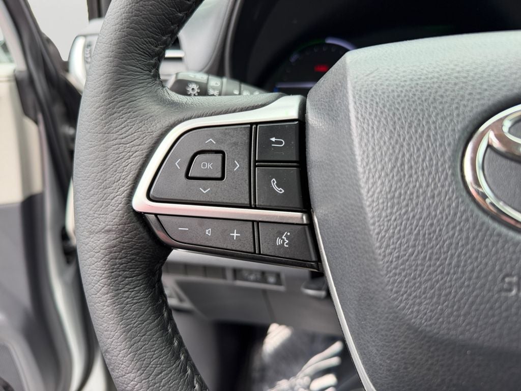 2021 Toyota Sienna XLE 7 Passenger
