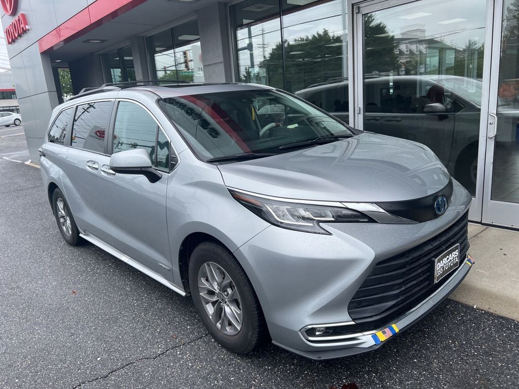 2021 Toyota Sienna XLE 7 Passenger