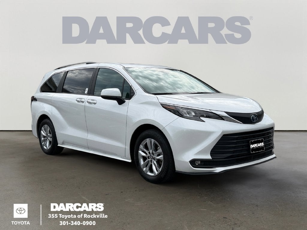 2025 Toyota Sienna XLE 7 Passenger