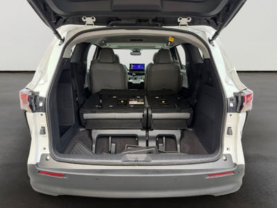 2025 Toyota Sienna XLE 7 Passenger