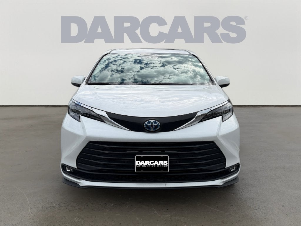 2025 Toyota Sienna XLE 7 Passenger