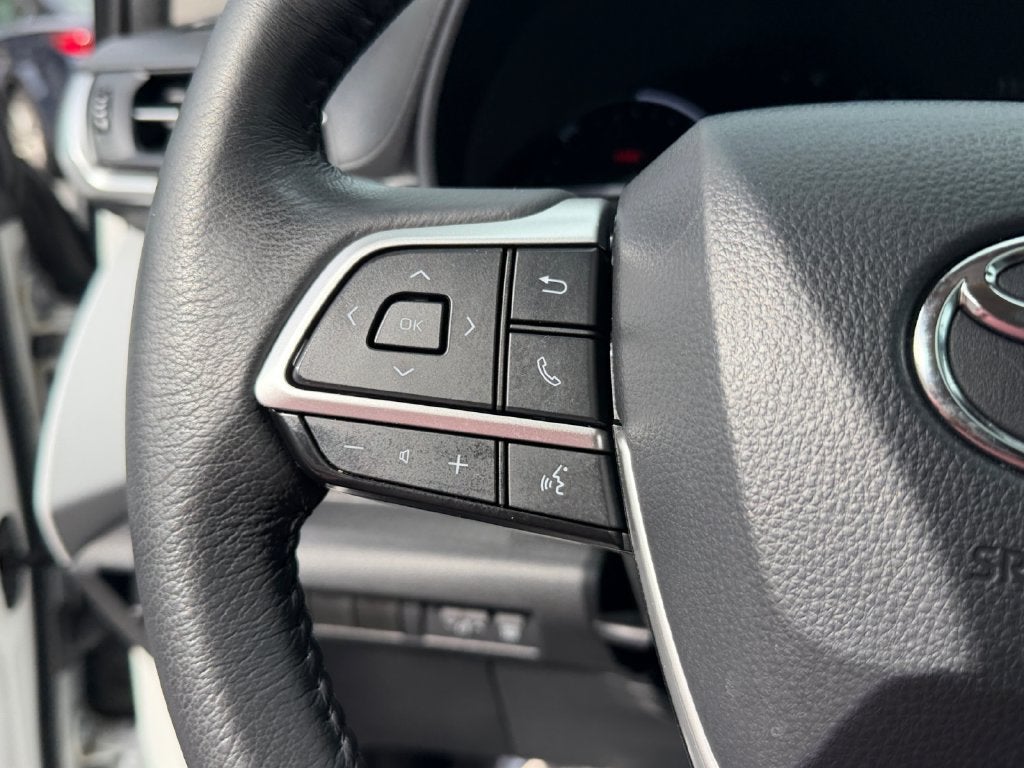 2025 Toyota Sienna XLE 7 Passenger