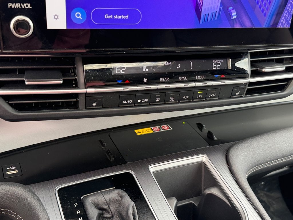 2025 Toyota Sienna XLE 7 Passenger