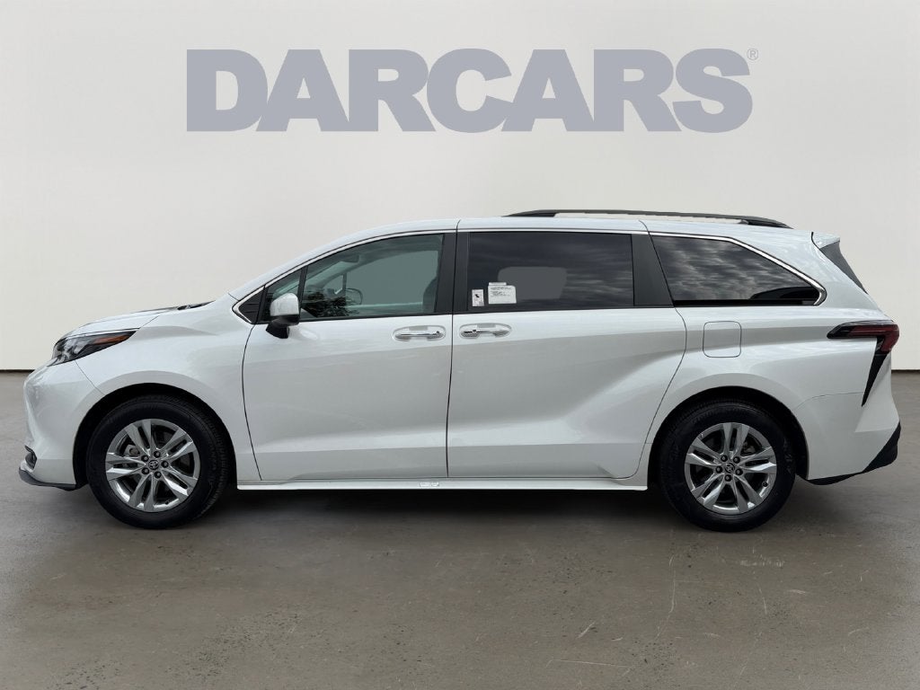 2025 Toyota Sienna XLE 7 Passenger
