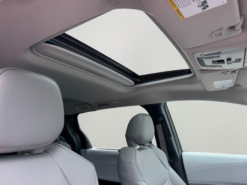 2025 Toyota Sienna XLE 7 Passenger
