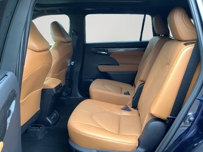 2026 Toyota Highlander Platinum