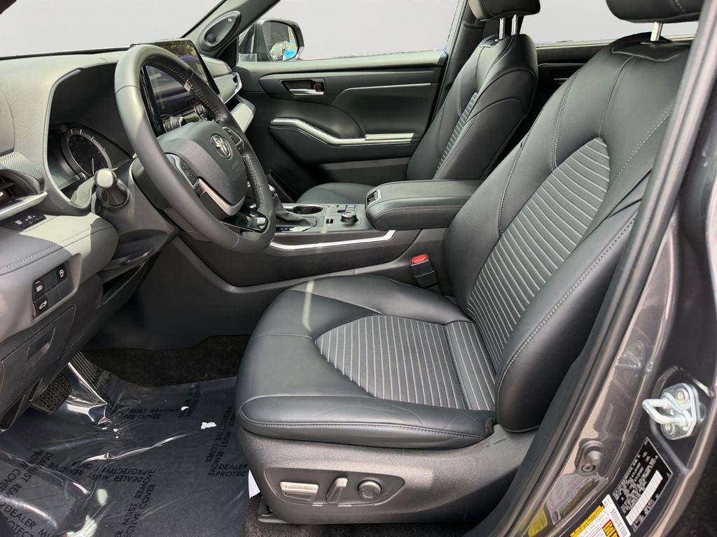 2024 Toyota Highlander XSE