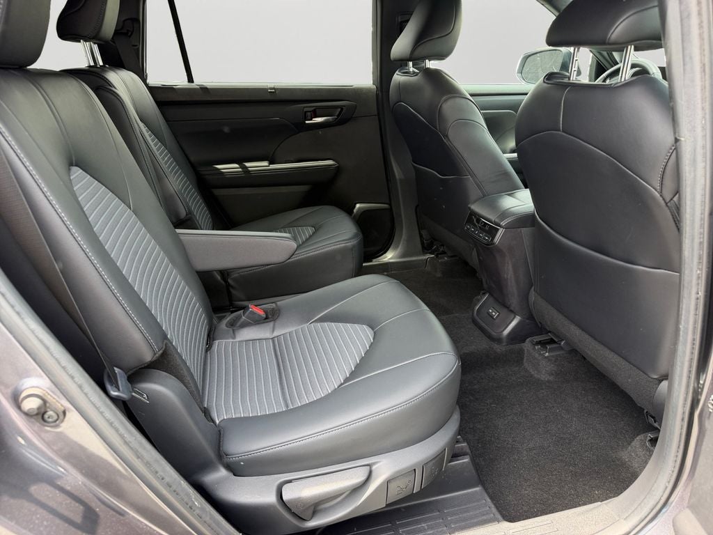 2024 Toyota Highlander XSE