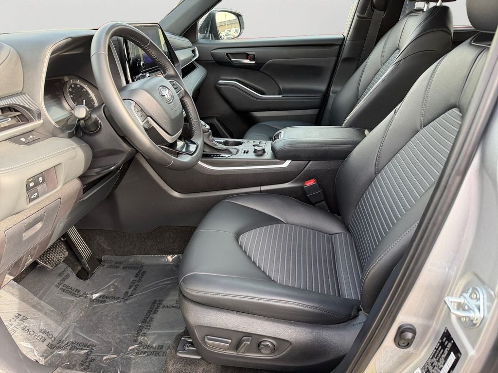 2024 Toyota Highlander XSE