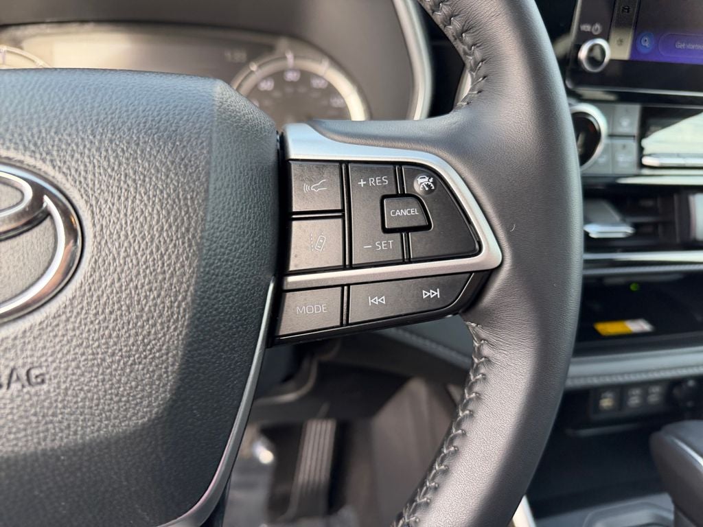 2024 Toyota Highlander XSE