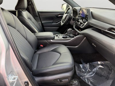 2024 Toyota Highlander XSE