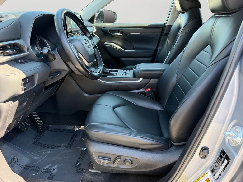 2023 Toyota Highlander XLE