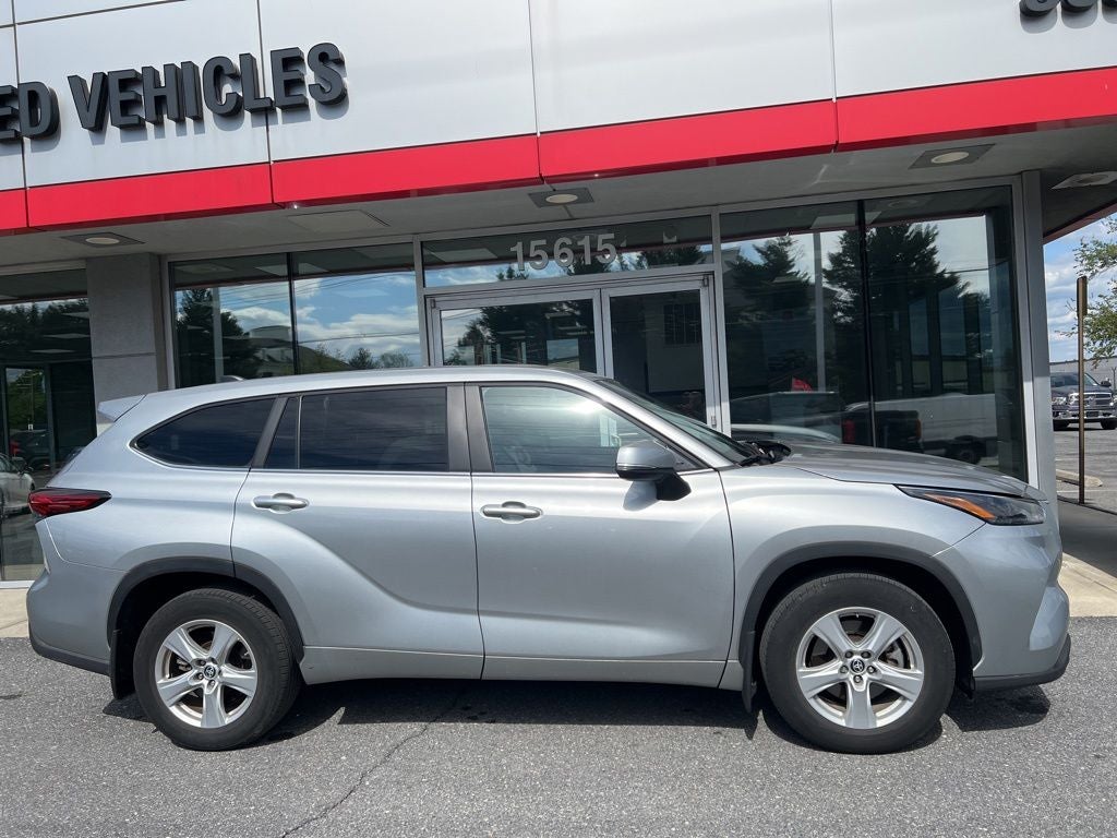 2023 Toyota Highlander L