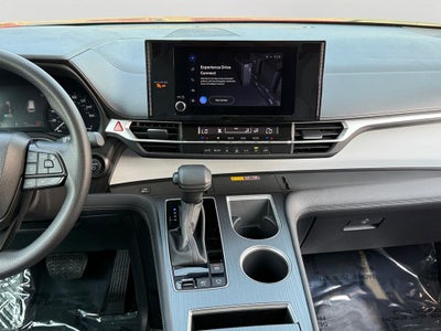 2025 Toyota Sienna LE 8 Passenger