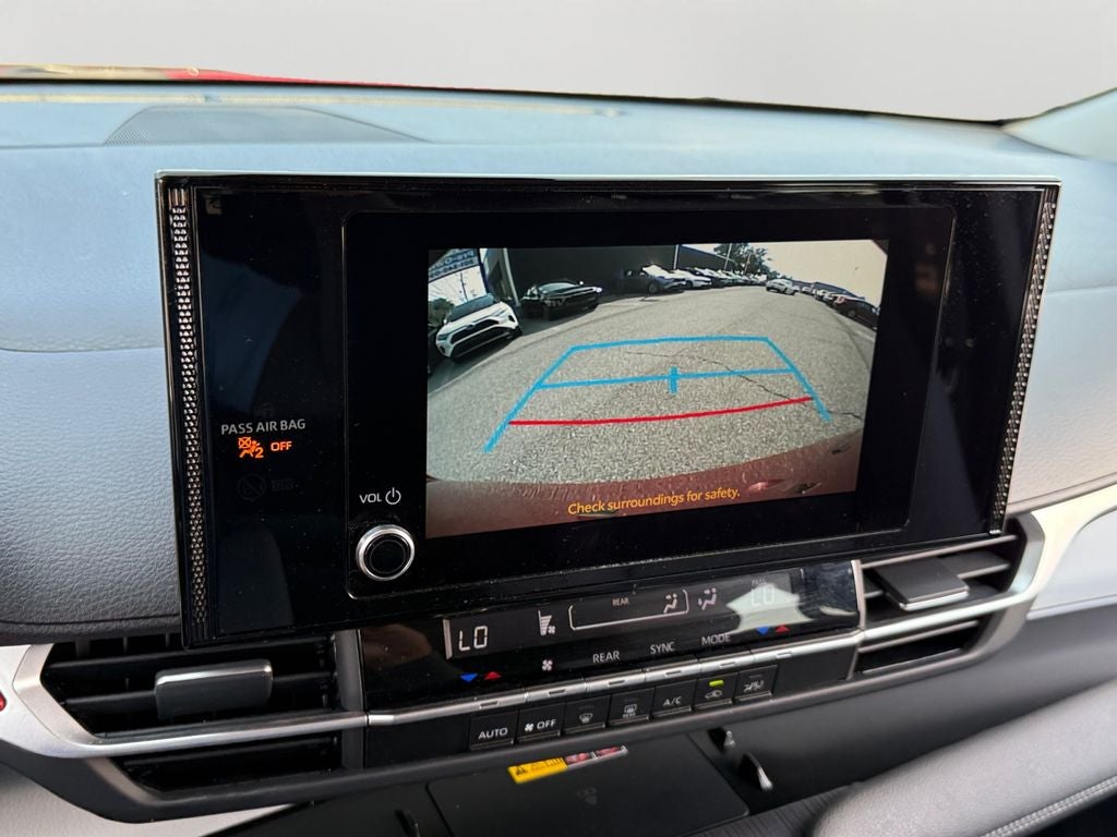2025 Toyota Sienna LE 8 Passenger