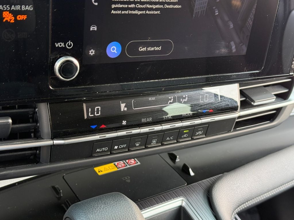 2025 Toyota Sienna LE 8 Passenger