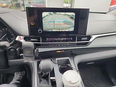 2025 Toyota Sienna LE 8 Passenger