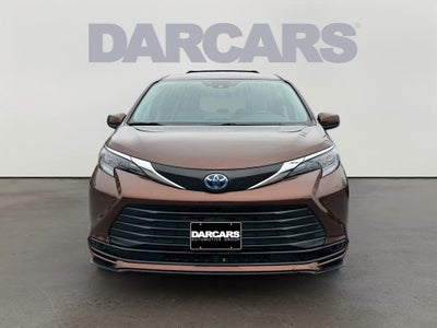 2024 Toyota Sienna LE 8 Passenger