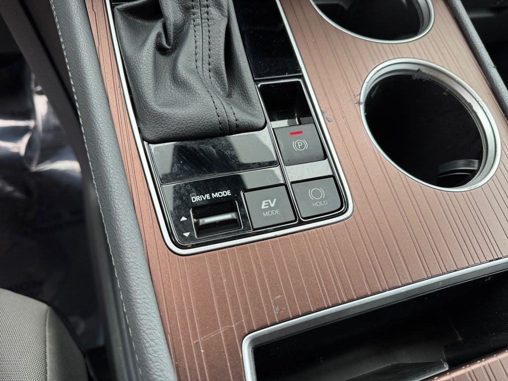 2024 Toyota Sienna LE 8 Passenger