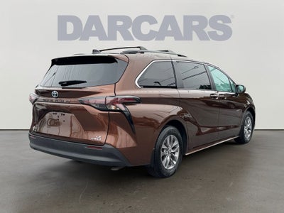 2024 Toyota Sienna LE 8 Passenger