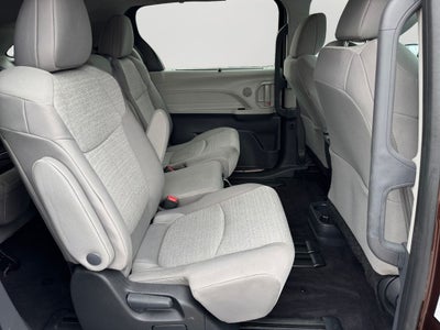 2024 Toyota Sienna LE 8 Passenger